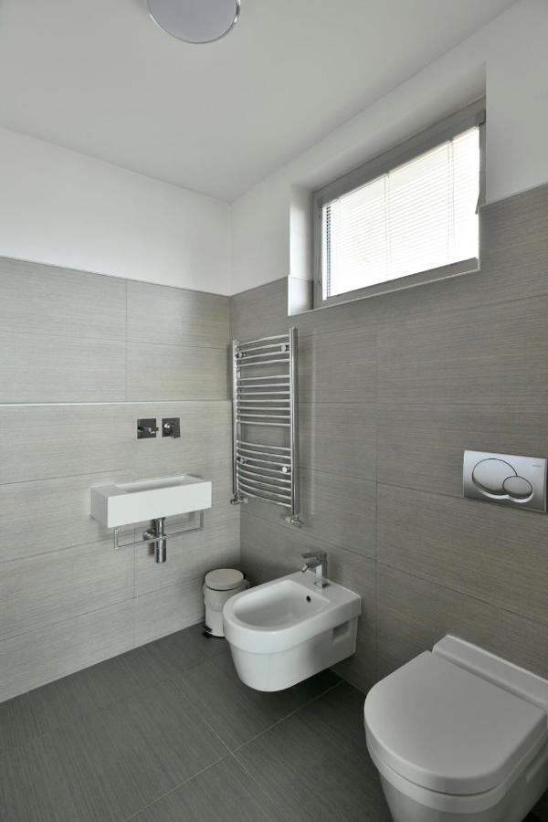 River View Apartments Hotel Bratislava Ngoại thất bức ảnh