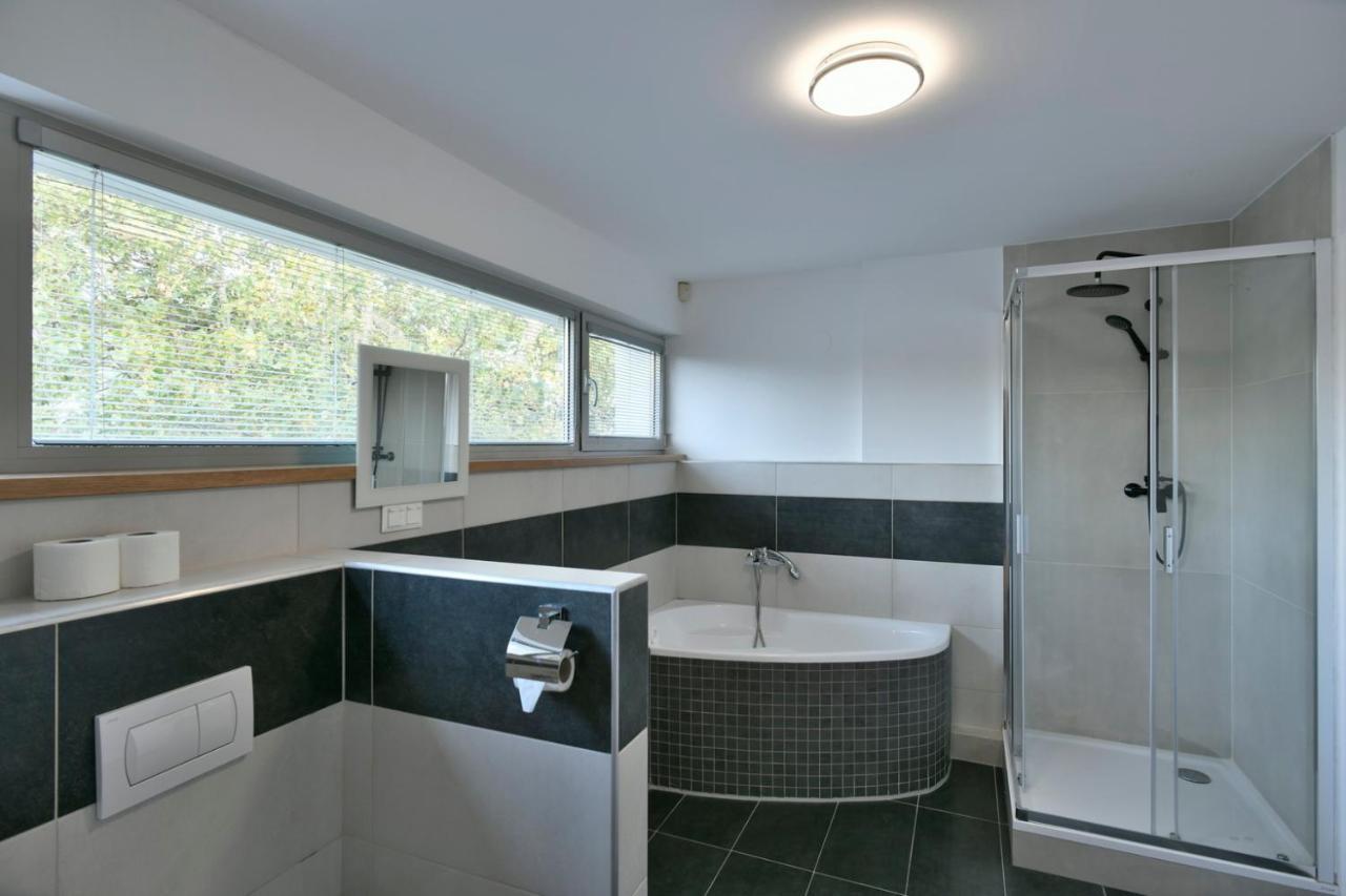 River View Apartments Hotel Bratislava Ngoại thất bức ảnh
