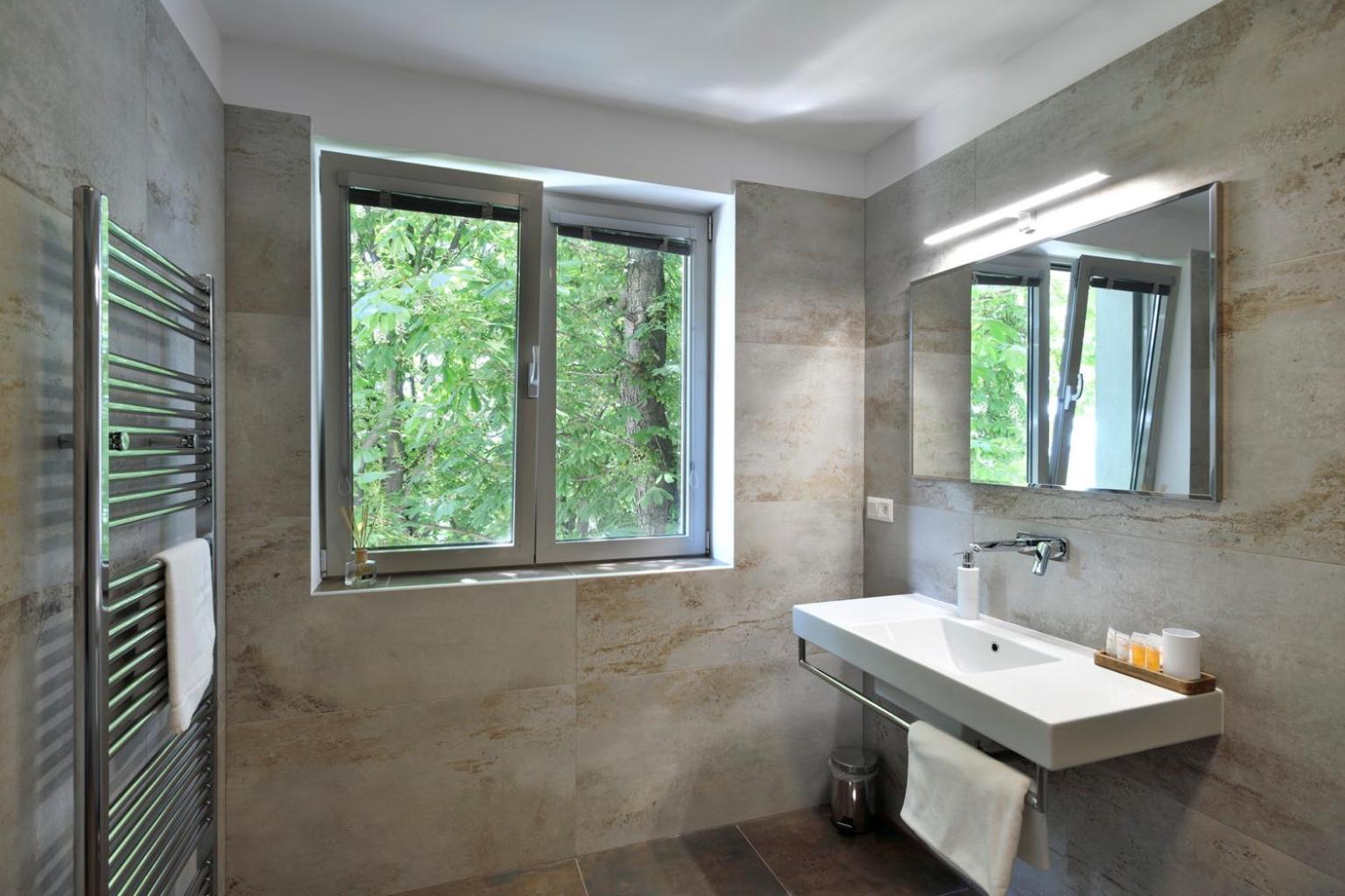 River View Apartments Hotel Bratislava Ngoại thất bức ảnh